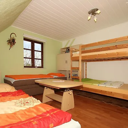 Ferienwohnung Emily דירה Parchtitz